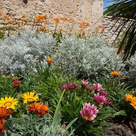 Le Logis Du Medoc Otel Saint-Yzans-de-Médoc Dış mekan fotoğraf